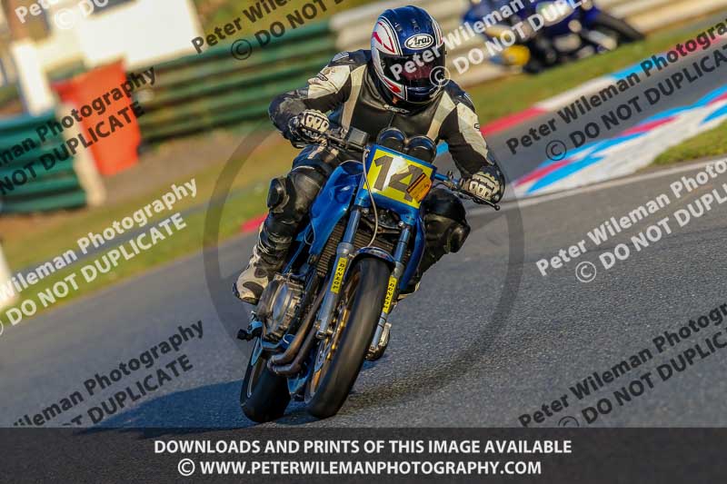 PJ Motorsport Photography 2018;enduro digital images;event digital images;eventdigitalimages;mallory park;mallory park photographs;mallory park trackday;mallory park trackday photographs;no limits trackdays;peter wileman photography;racing digital images;trackday digital images;trackday photos